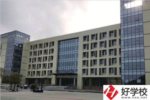 湖南省永州市工業(yè)貿(mào)易中等專業(yè)學(xué)校實訓(xùn)樓