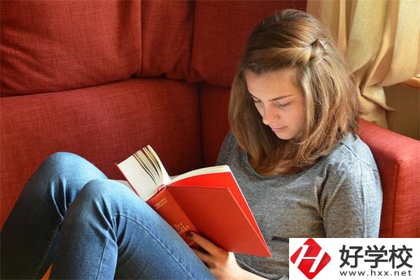 在湖南考不上高中怎么辦？女孩學(xué)點什么好？