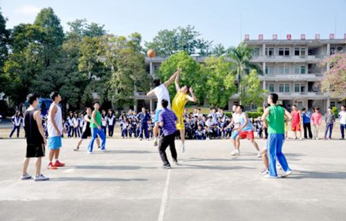 長治市籃球運動學校