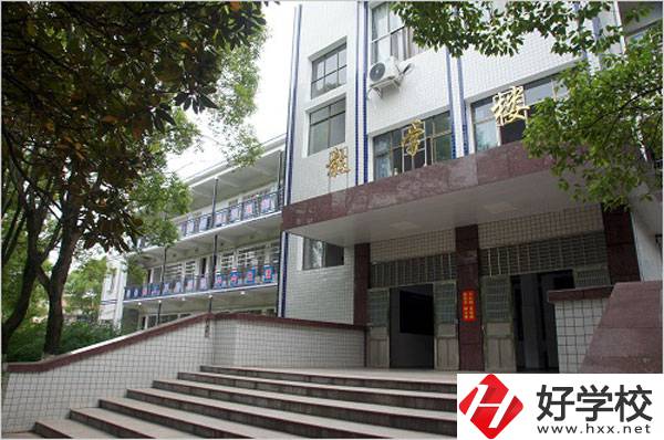 臨湘市職業(yè)中專(zhuān)地址在哪？值得就讀么？